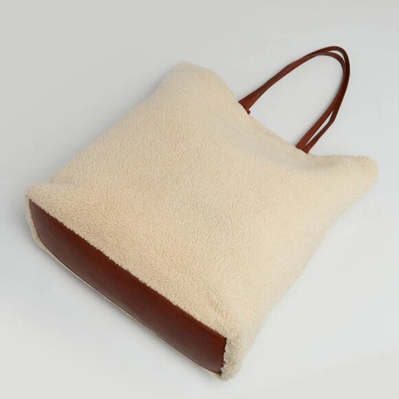 Yves Saint Laurent Beige Shearling North South Tote Bag - Picture 3 of 9